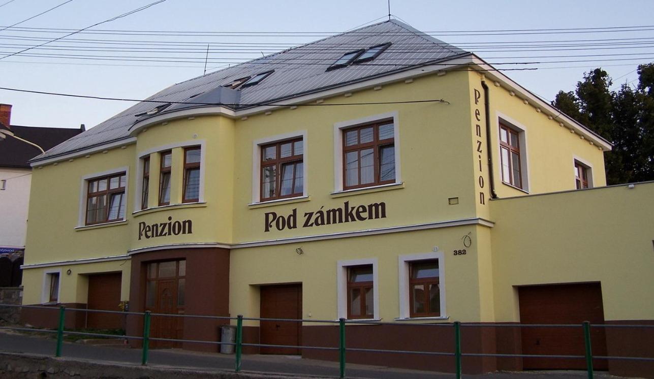Penzion Pod Zamkem Vizovice Zewnętrze zdjęcie